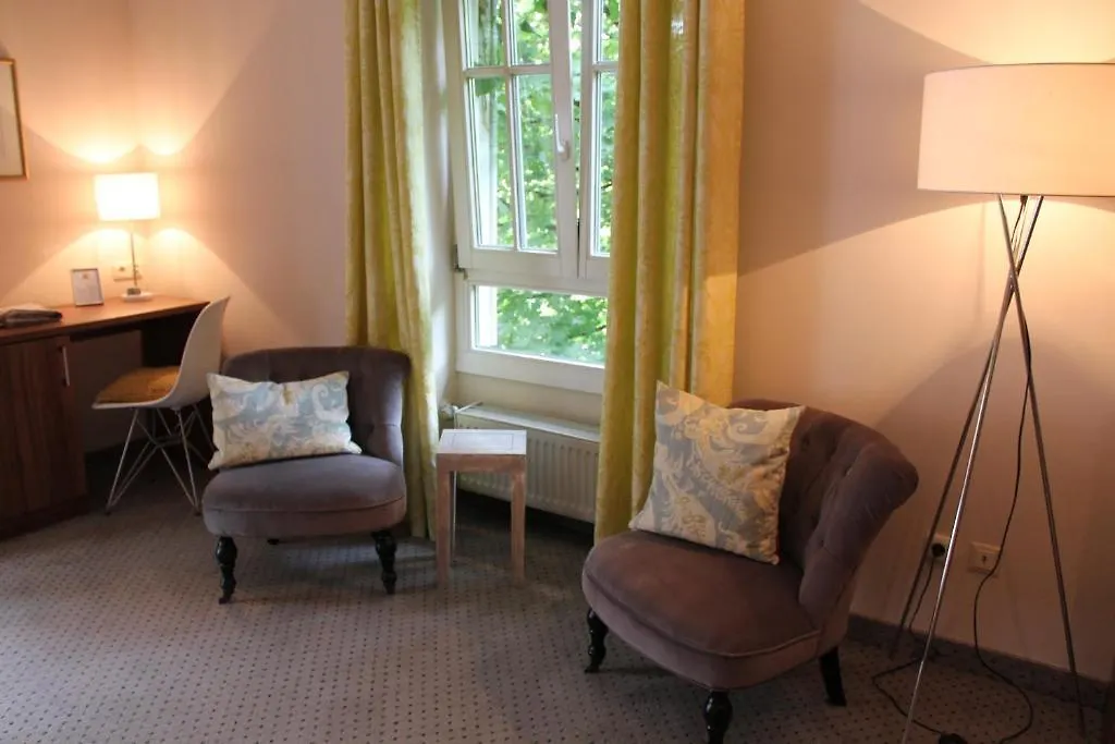 Guest house Villa Am Schlosspark Munich